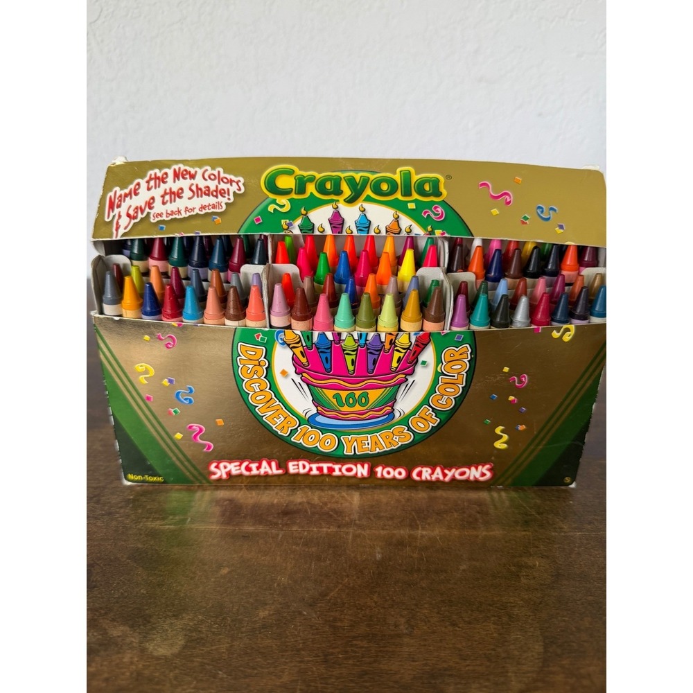 Vintage Crayola Special Edition 100 Crayons Gold Box 2002 Binney & Smith